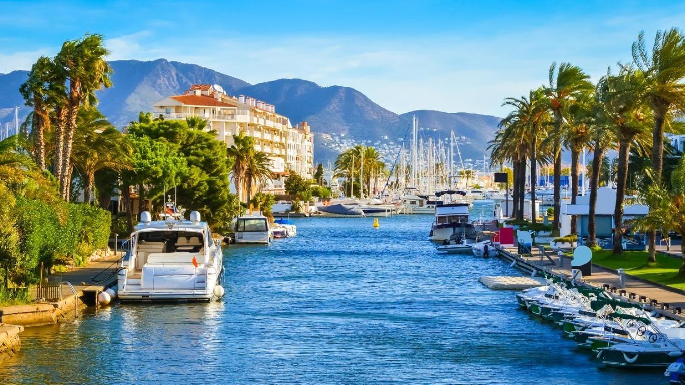 Vistas Frontales Al Mar Appartement Empuriabrava Buitenkant foto