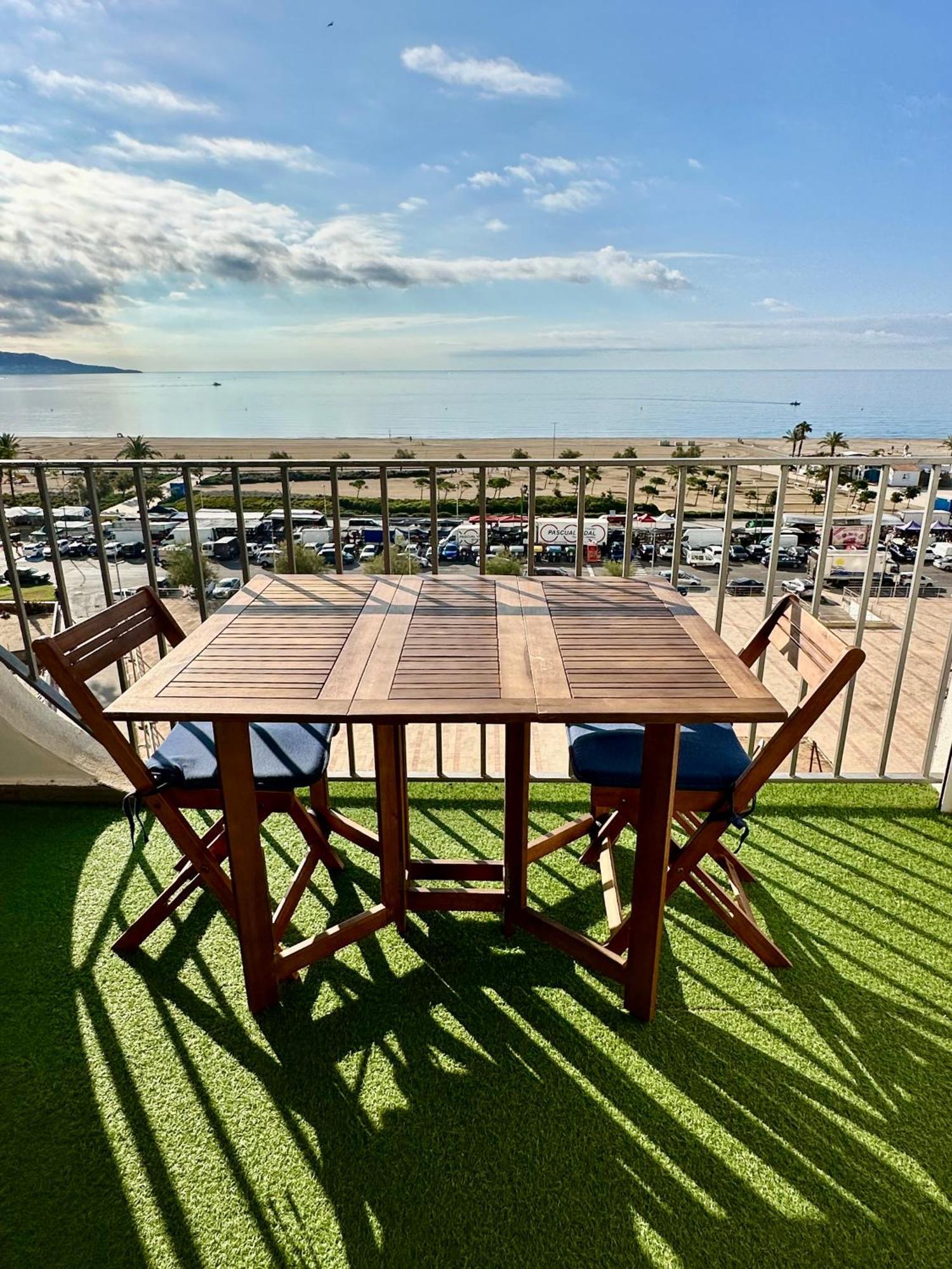 Vistas Frontales Al Mar Appartement Empuriabrava Buitenkant foto